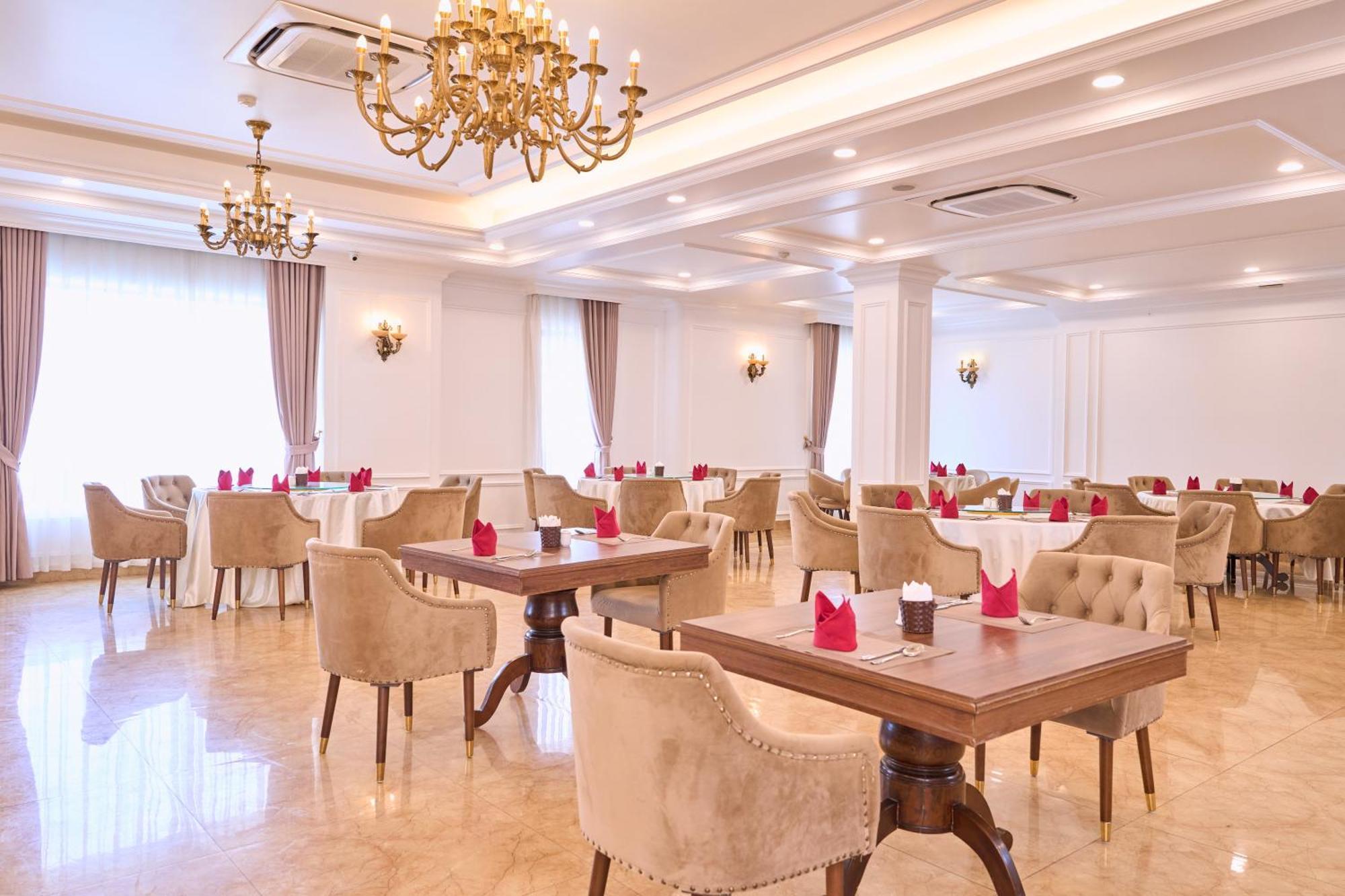 Le Haute Hotel Хайфонг Екстериор снимка