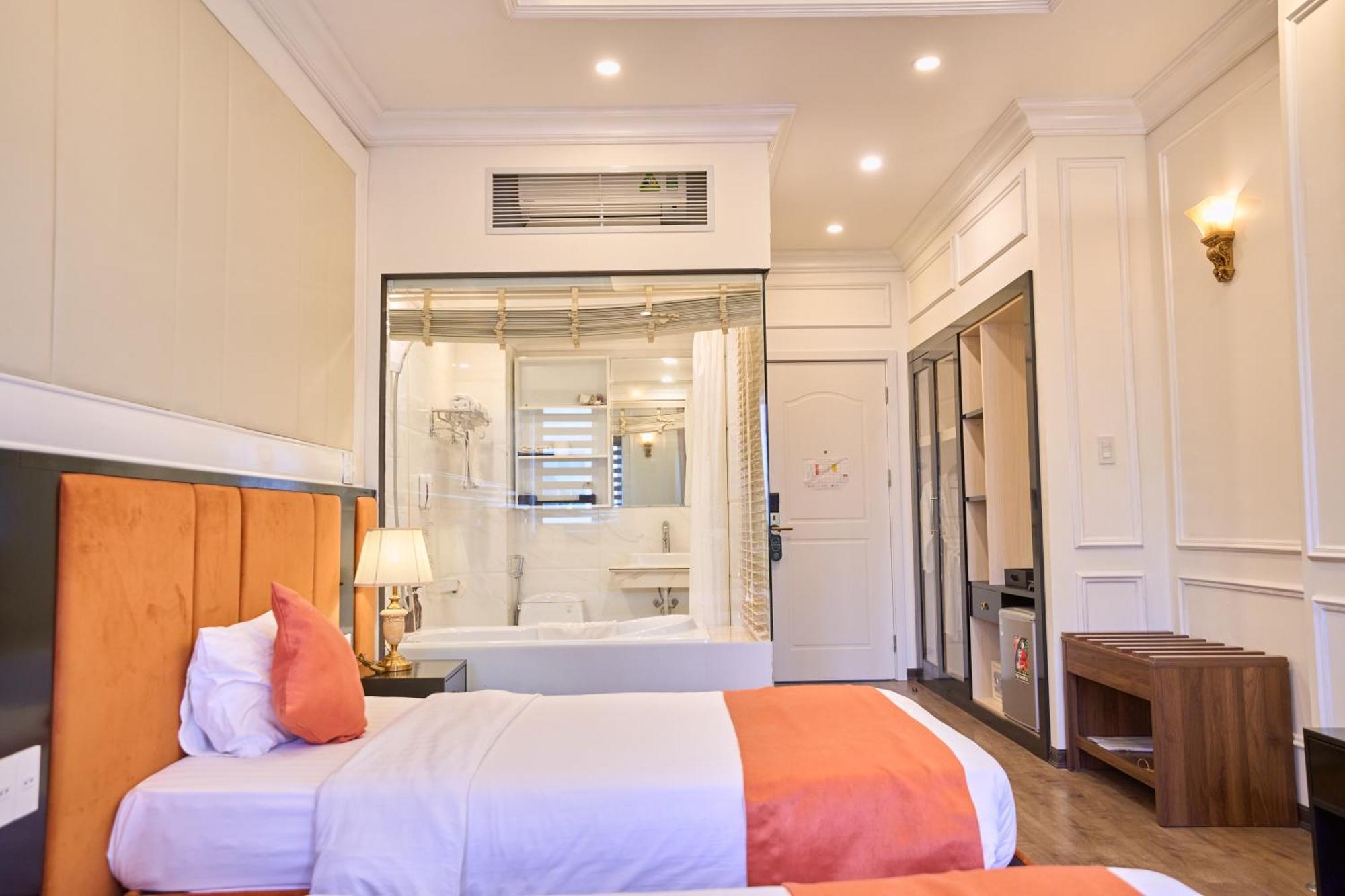 Le Haute Hotel Хайфонг Екстериор снимка