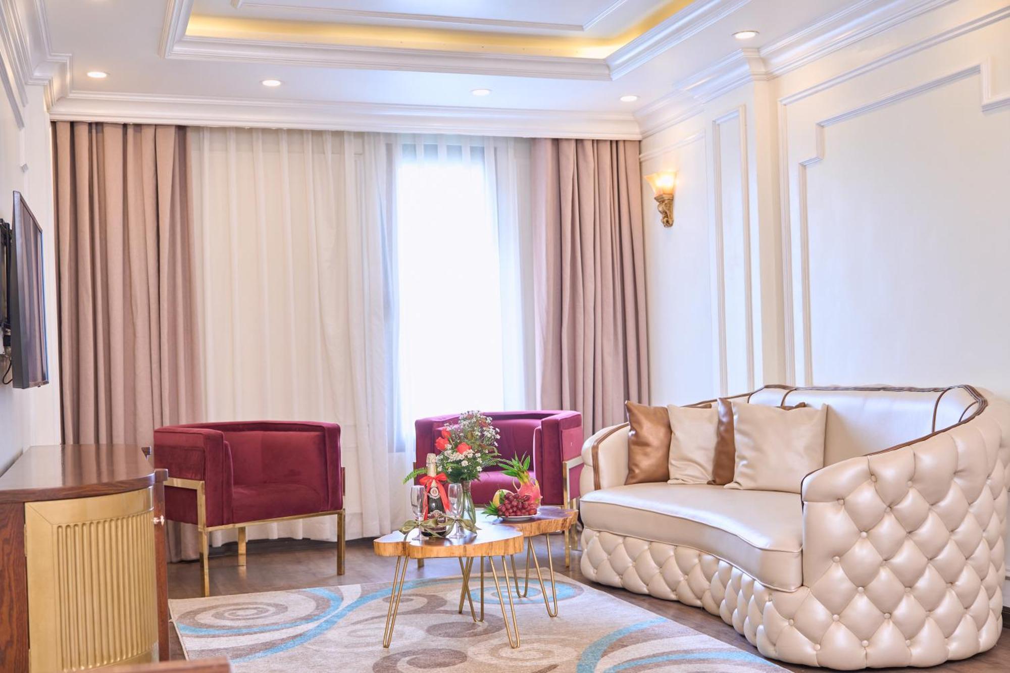 Le Haute Hotel Хайфонг Екстериор снимка