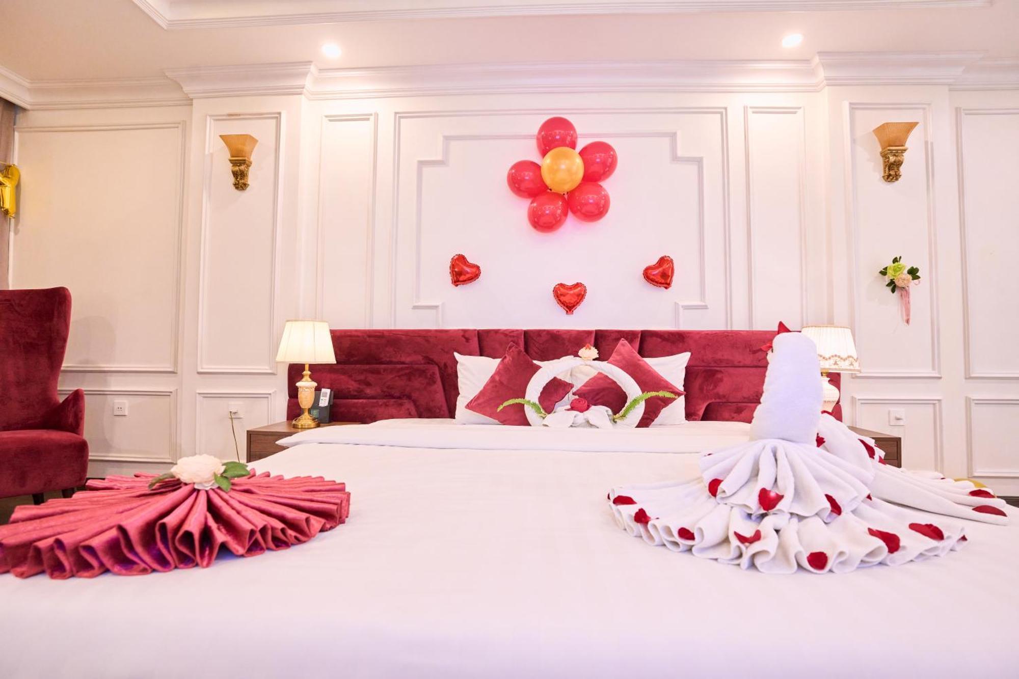 Le Haute Hotel Хайфонг Екстериор снимка